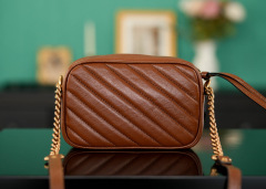 Gucci GG Marmont Größe: 18 * 12 * 6 cm