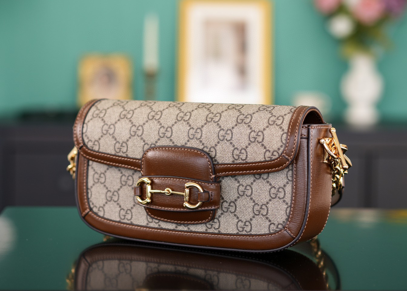 Gucci GG Horsebit Schultertasche Größe: 23,5 x 14 x 5 cm