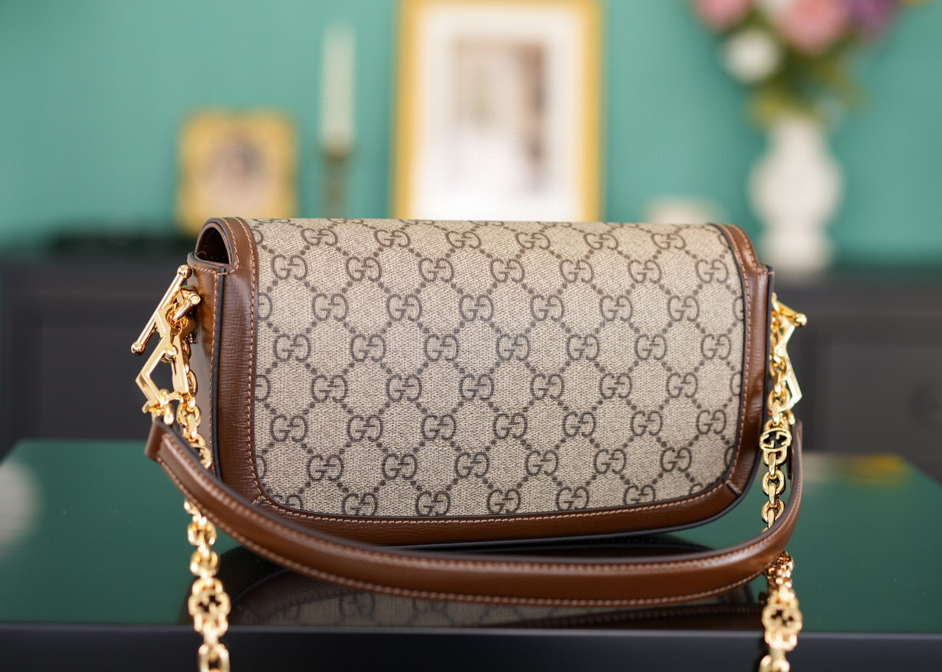 Gucci GG Horsebit Schultertasche Größe: 23,5 x 14 x 5 cm