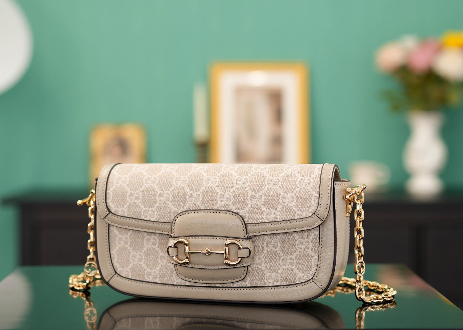 Gucci GG Horsebit Schultertasche Größe: 23,5 x 14 x 5 cm