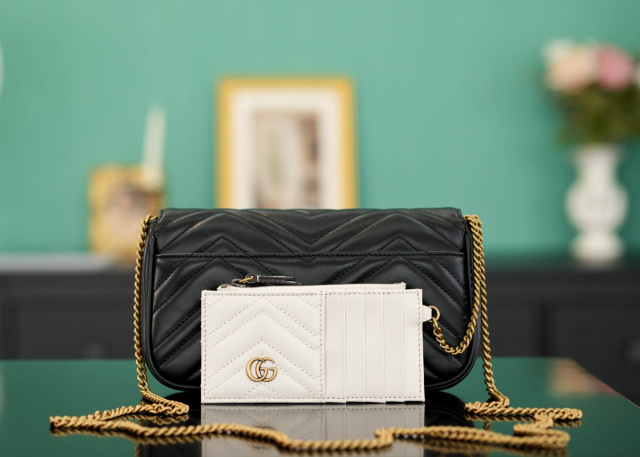Gucci GG Marmont bag Size：21*12*5cm