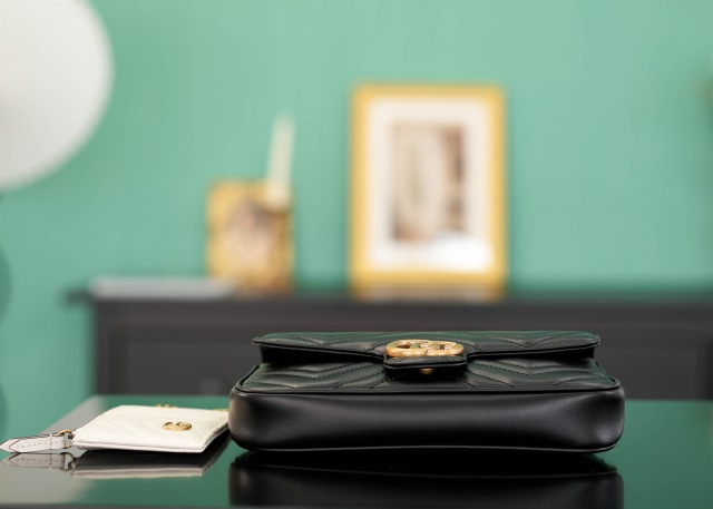 Gucci GG Marmont bag Size：21*12*5cm