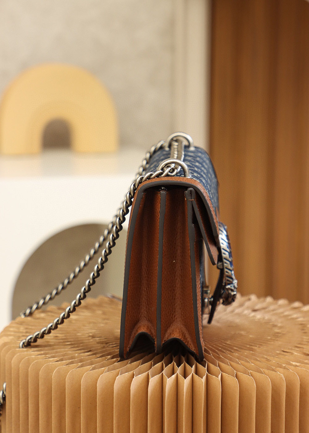 Gucci Denim Dionysus Tasche Größe: 28 x 17 x 9 cm