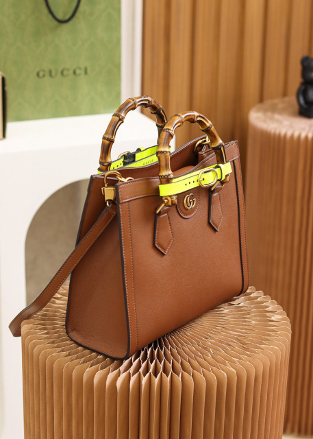 Beg Gucci Diana Saiz：27*24*11cm