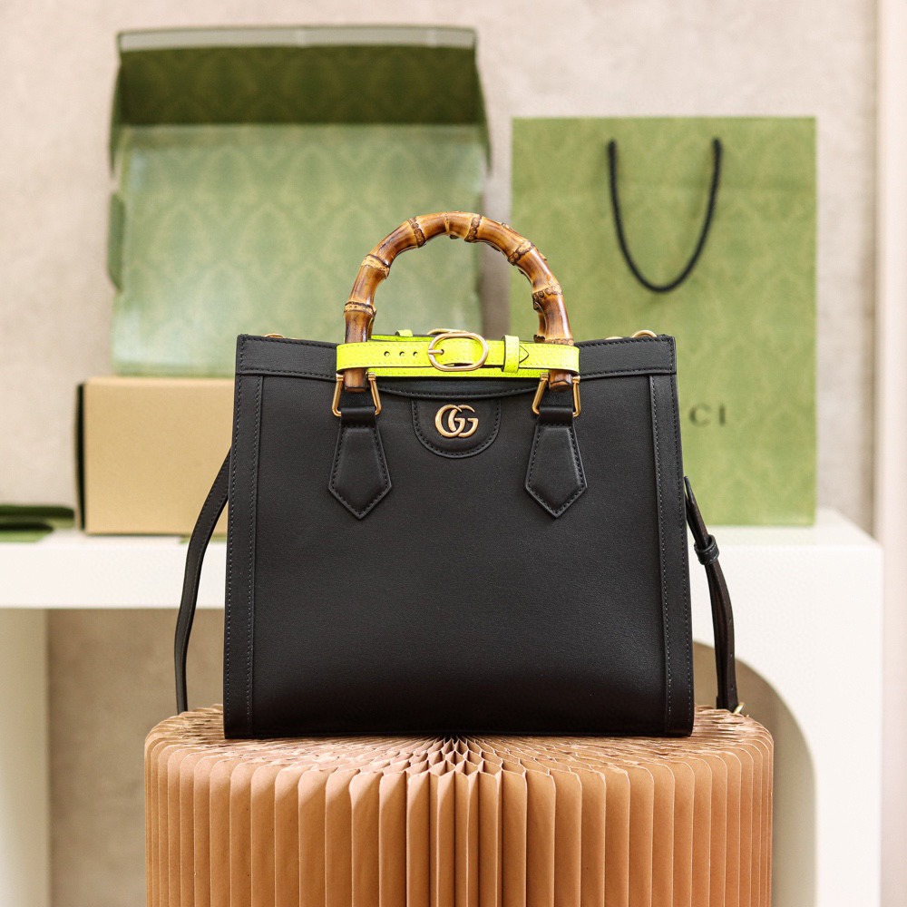 Gucci Diana Tasche Größe: 27 x 24 x 11 cm