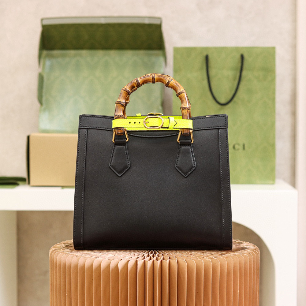 Gucci Diana Tasche Größe: 27 x 24 x 11 cm