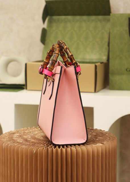 Borsa Gucci Diana Dimensioni: 27*24*11cm