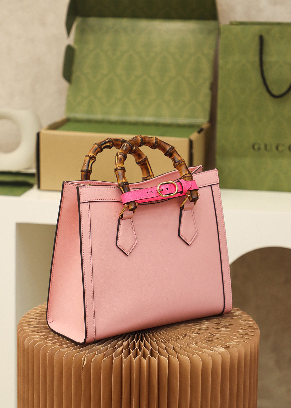 Borsa Gucci Diana Dimensioni: 27*24*11cm