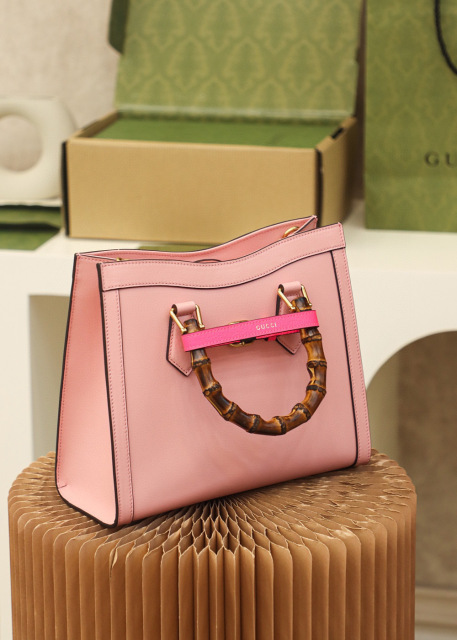 Borsa Gucci Diana Dimensioni: 27*24*11cm