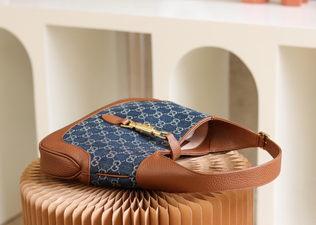 Borsa Gucci Jackie 1961 Dimensioni: 28*19*4,5 cm