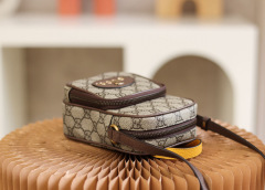 Gucci Neo Vintage Größe: 12 x 16 x 7 cm