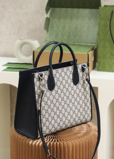 Borsa tote Gucci GG Dimensioni: 31*26,5*14cm