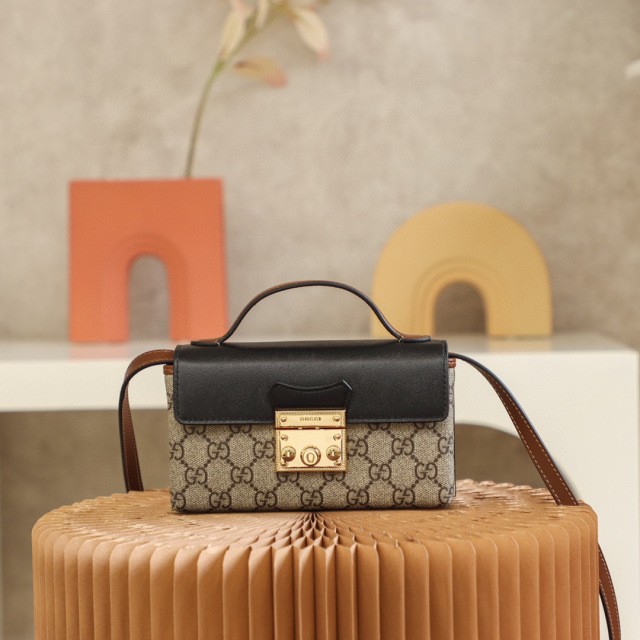 Borsa con lucchetto Gucci Dimensioni: 18*10*5cm
