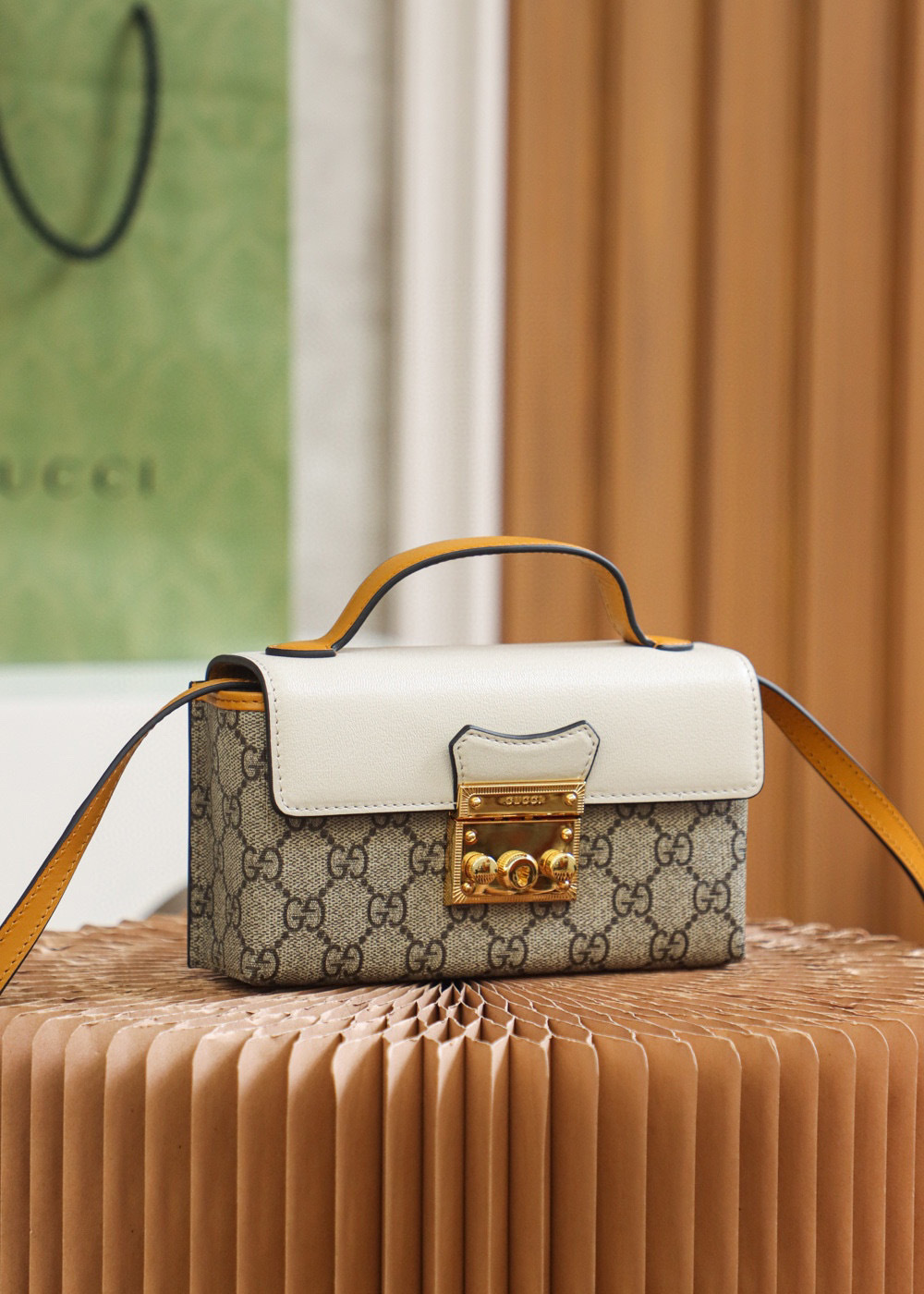 Gucci padlock bag Size：18*10*5cm