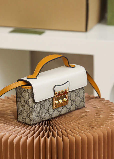 Gucci padlock bag Size：18*10*5cm