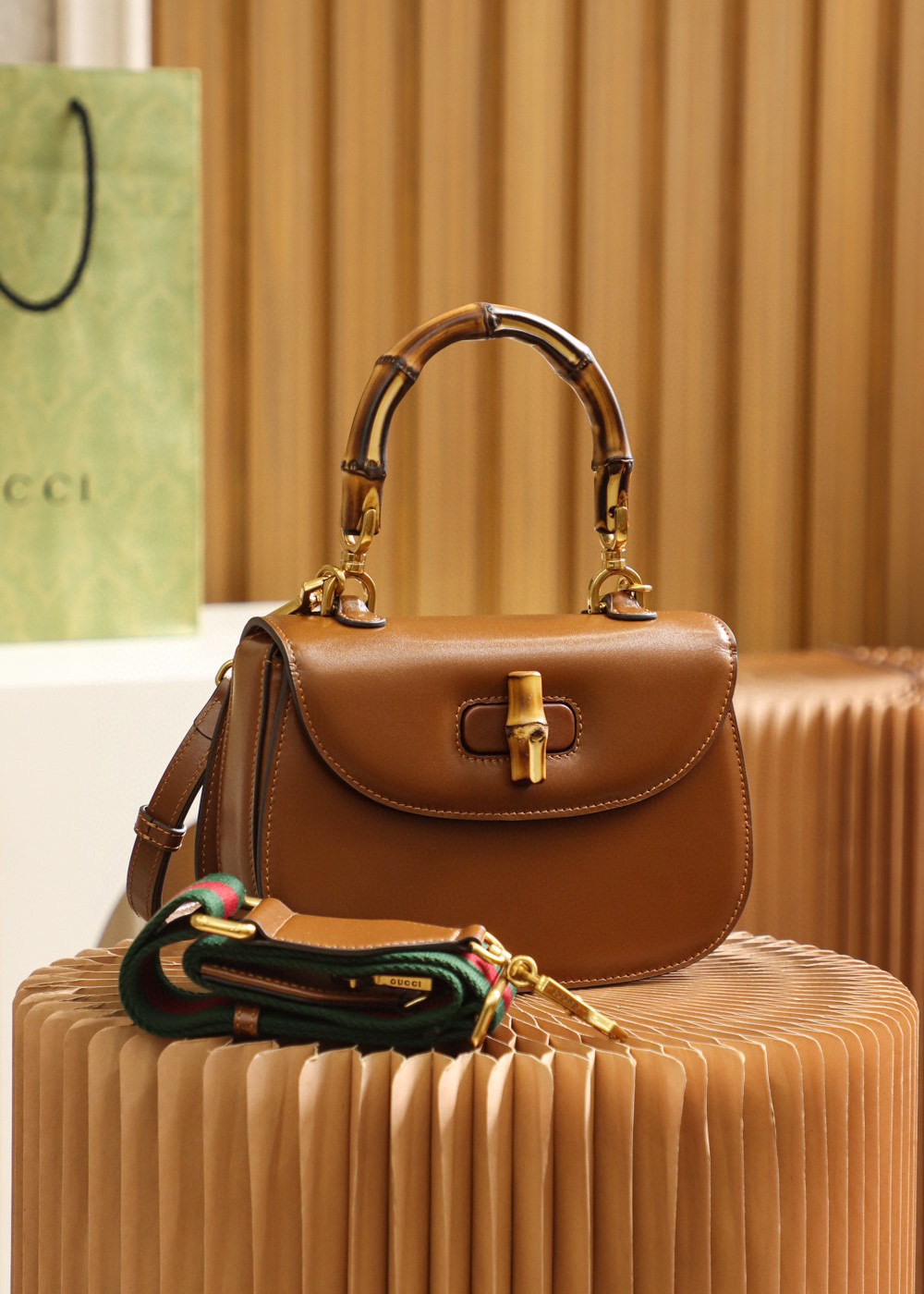 Gucci  Retro slubby bag  Size：21*15*7cm