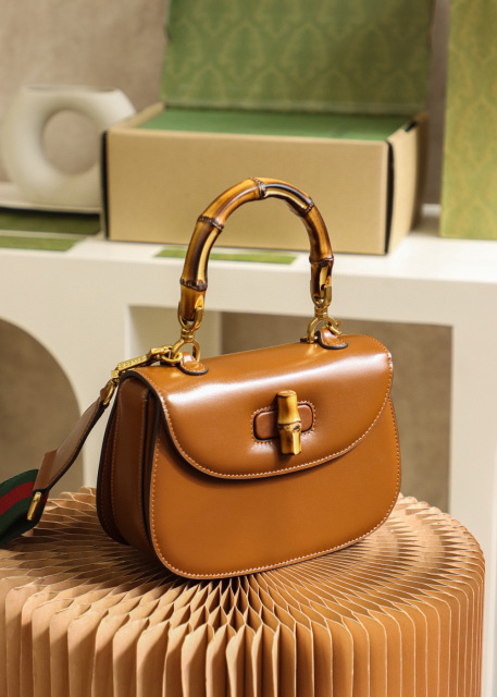 Gucci  Retro slubby bag  Size：21*15*7cm