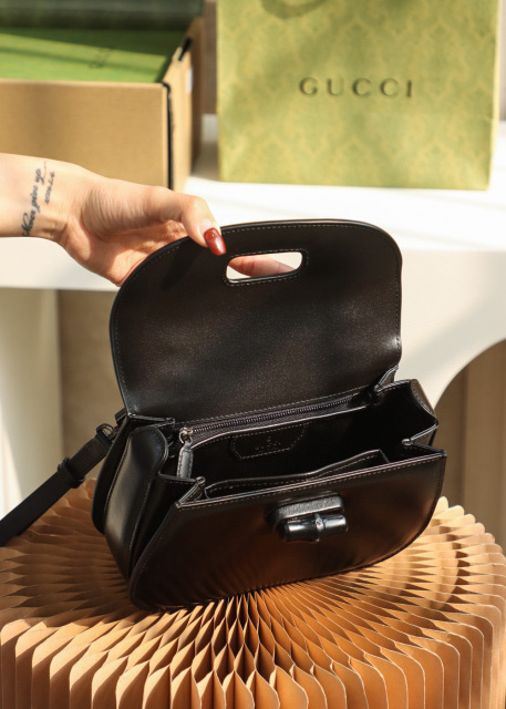 Gucci Retro slubby bag Saiz：21*15*7cm