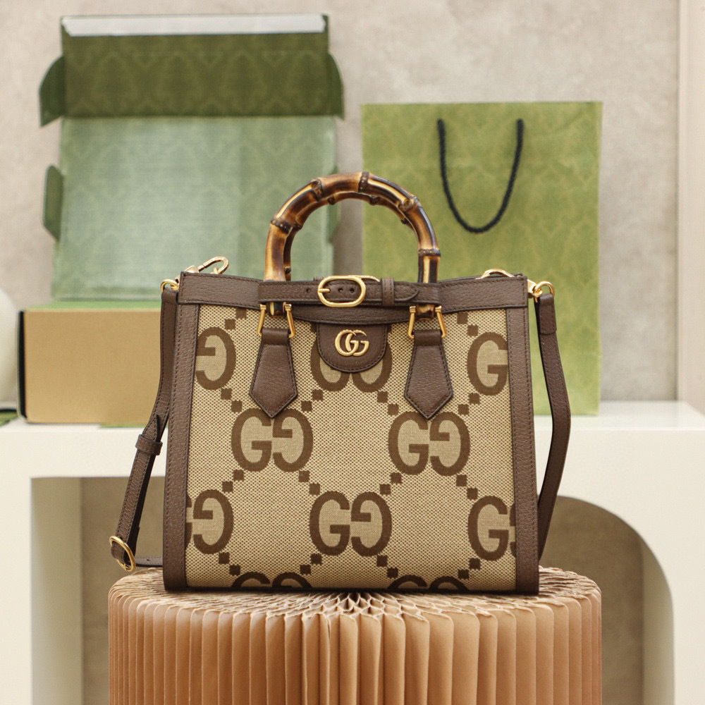 Gucci Diana Einkaufstasche Größe: 27 x 24 x 11 cm