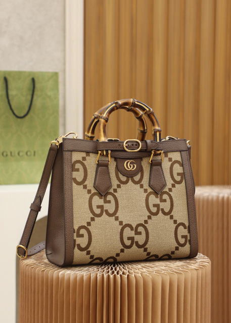 Gucci Diana Einkaufstasche Größe: 27 x 24 x 11 cm