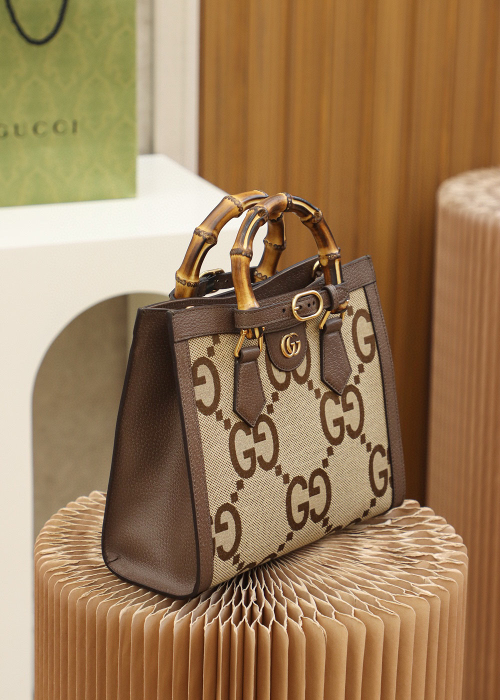 Gucci Diana Einkaufstasche Größe: 27 x 24 x 11 cm