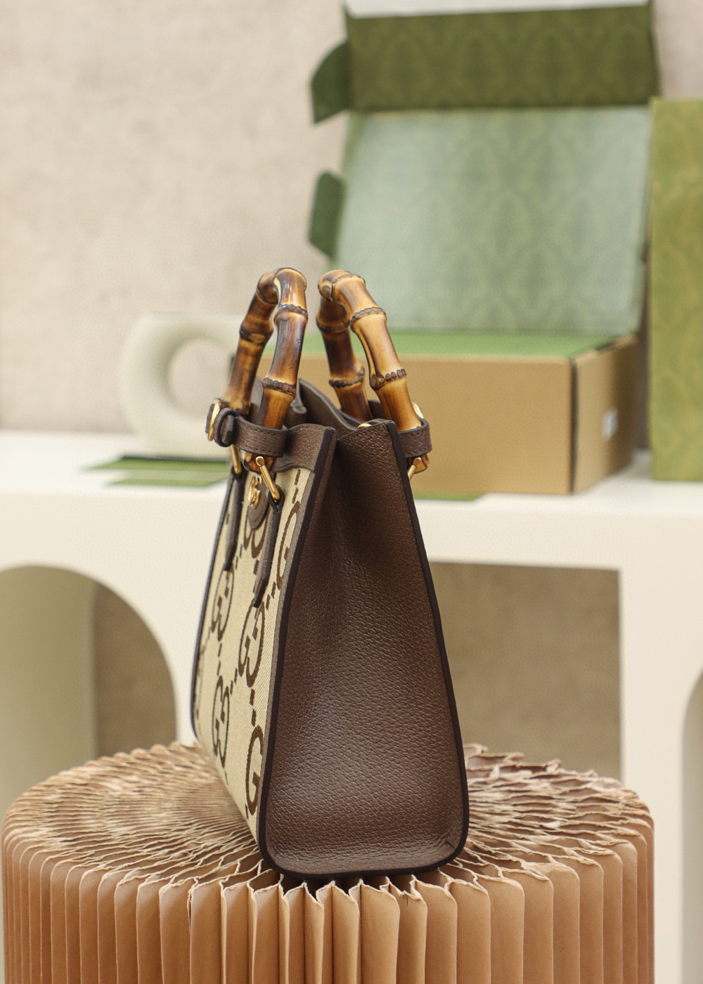 Gucci Diana Einkaufstasche Größe: 27 x 24 x 11 cm