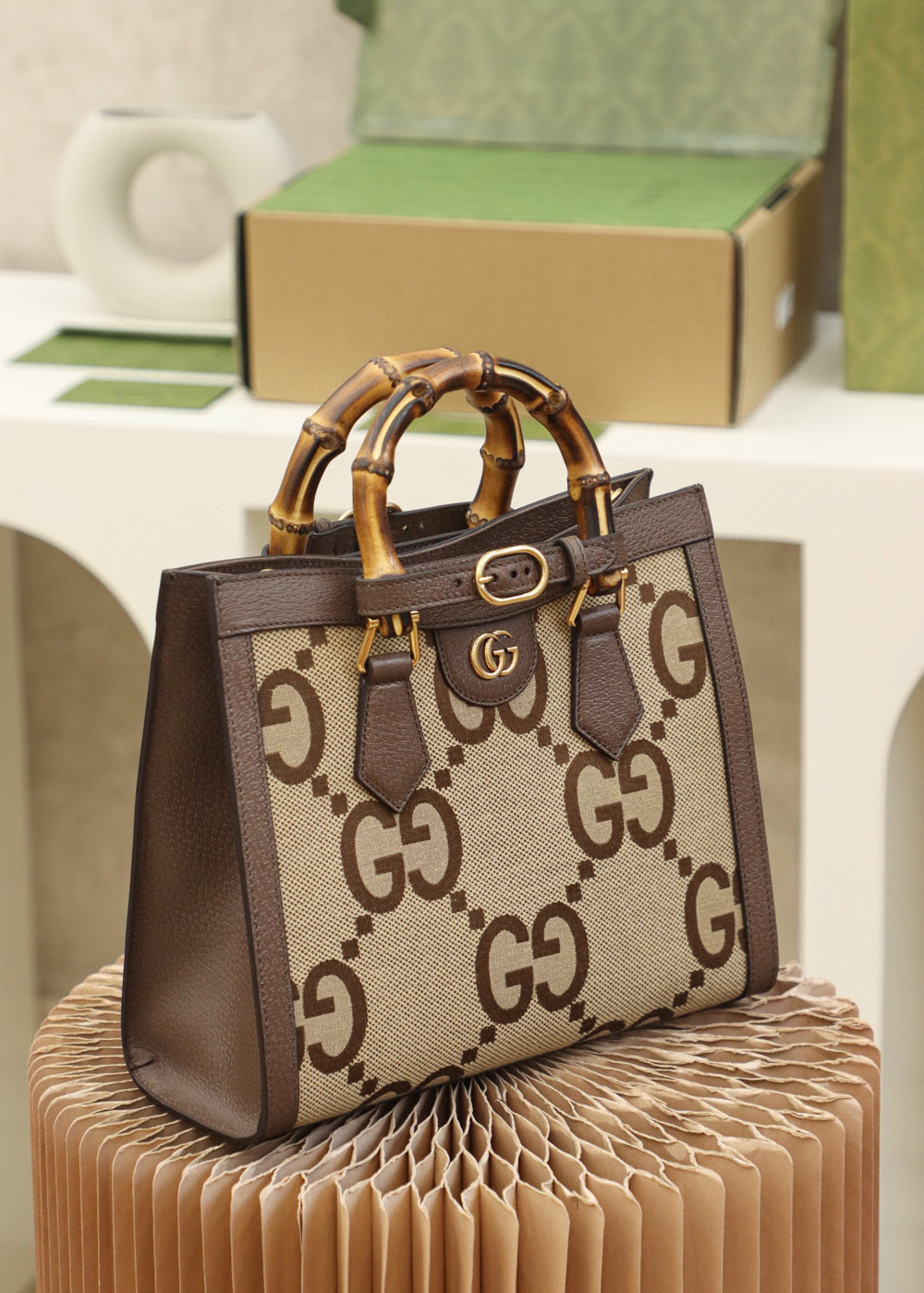 Gucci Diana Einkaufstasche Größe: 27 x 24 x 11 cm