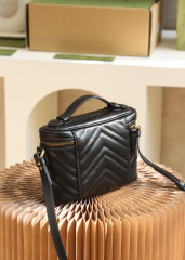 Gucci GG Marmont bag  Size：19*13*7cm