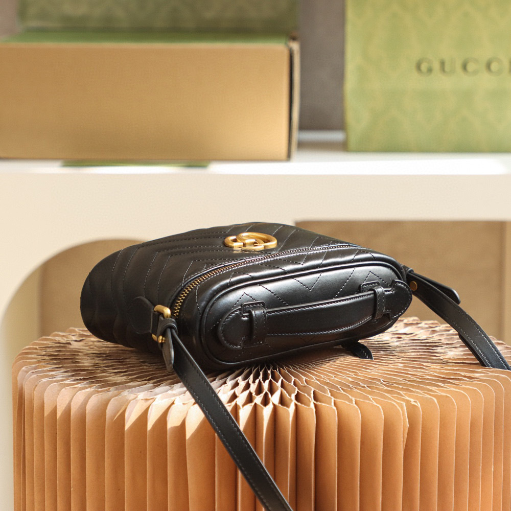 Gucci GG Marmont bag  Size：19*13*7cm