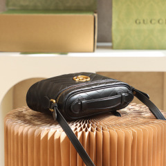 Gucci GG Marmont bag  Size：19*13*7cm
