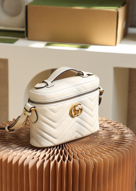 Gucci GG Marmont Tasche Größe: 19*13*7cm