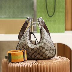 Borsa portadocumenti Gucci Dimensioni: 23*22*5cm