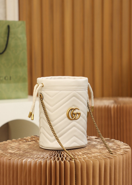 Gucci GG Marmont bag Size：19*17*5cm