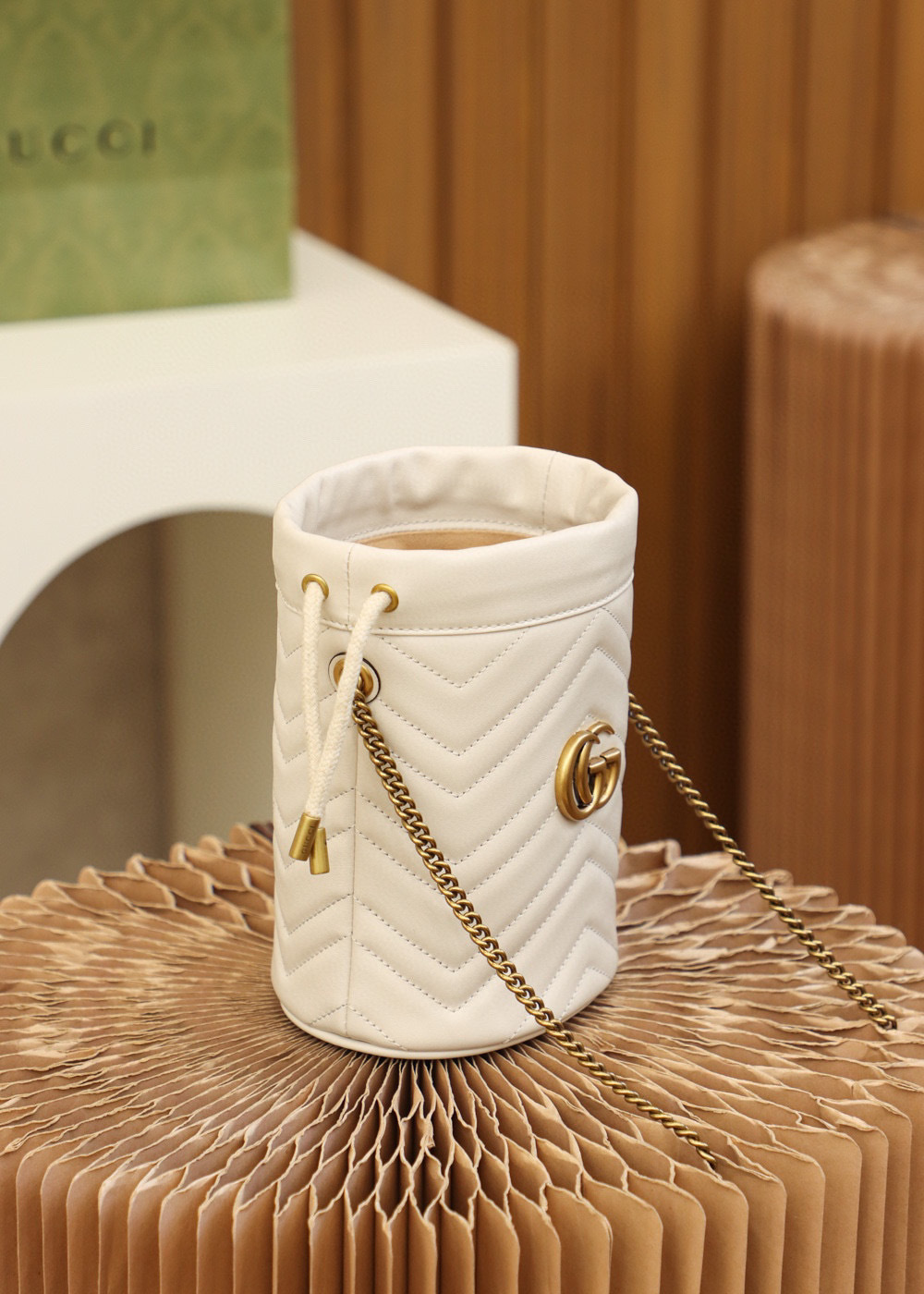 Gucci GG Marmont bag Size：19*17*5cm