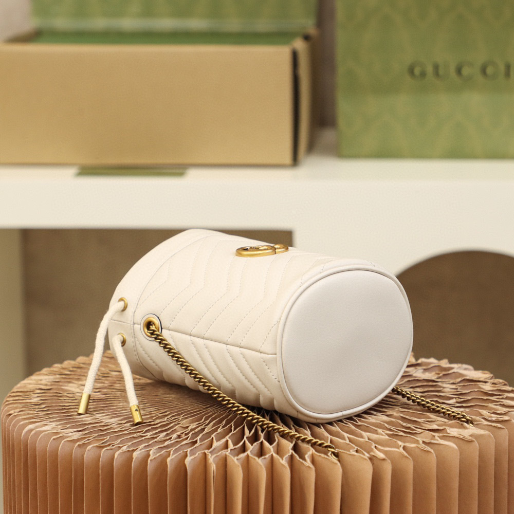 Gucci GG Marmont bag Size：19*17*5cm