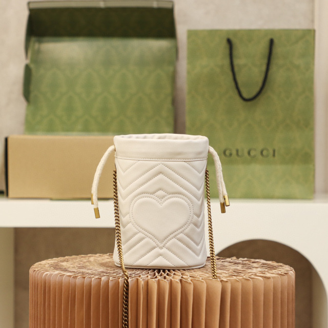 Gucci GG Marmont bag Size：19*17*5cm