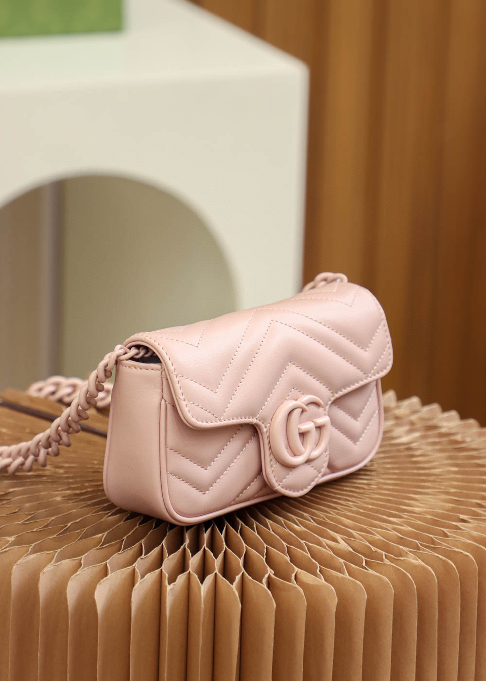 Gucci GG Marmont Tasche Größe: 16,5 x 10 x 5 cm