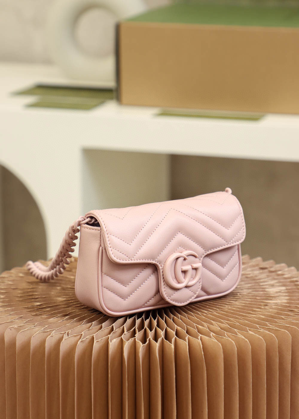Gucci GG Marmont Tasche Größe: 16,5 x 10 x 5 cm