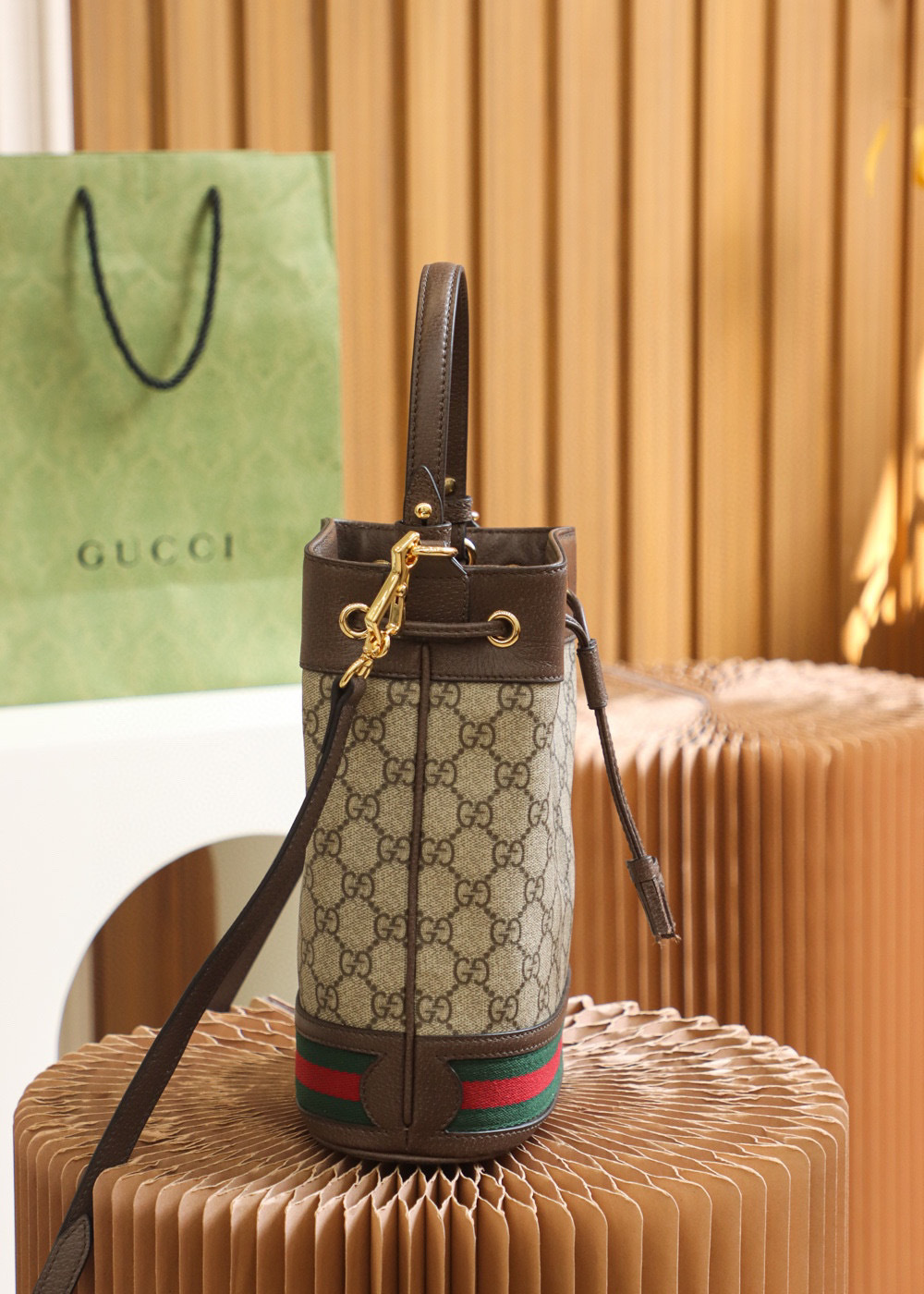 Borsa Gucci Ophida GG Dimensioni: 20,5*26*11cm