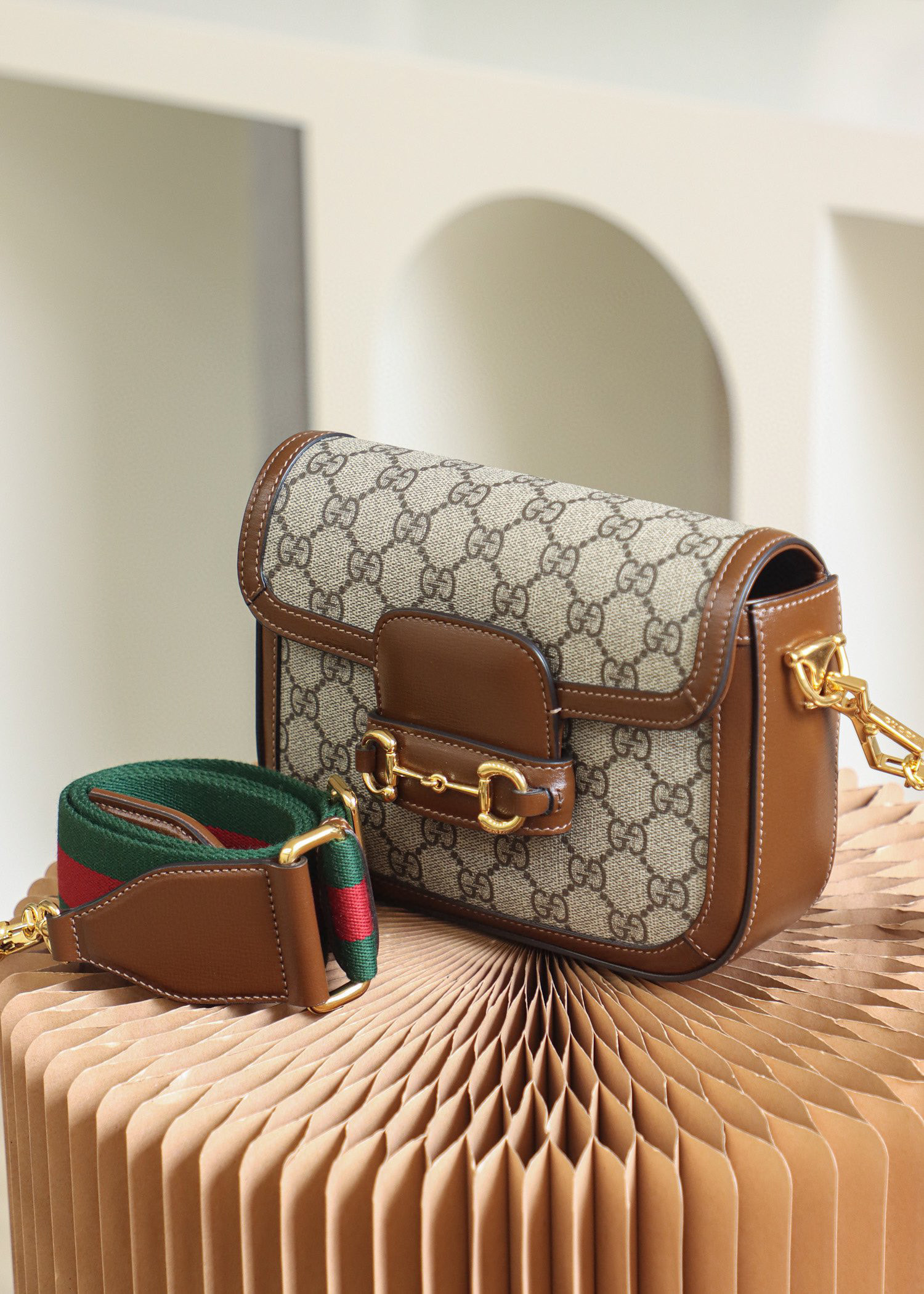 Borsa Gucci Majiekou 1955Dimensioni: 20,5*14,5*5 cm