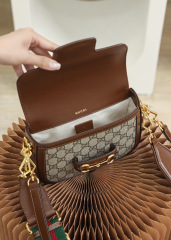 Borsa Gucci Majiekou 1955Dimensioni: 20,5*14,5*5 cm