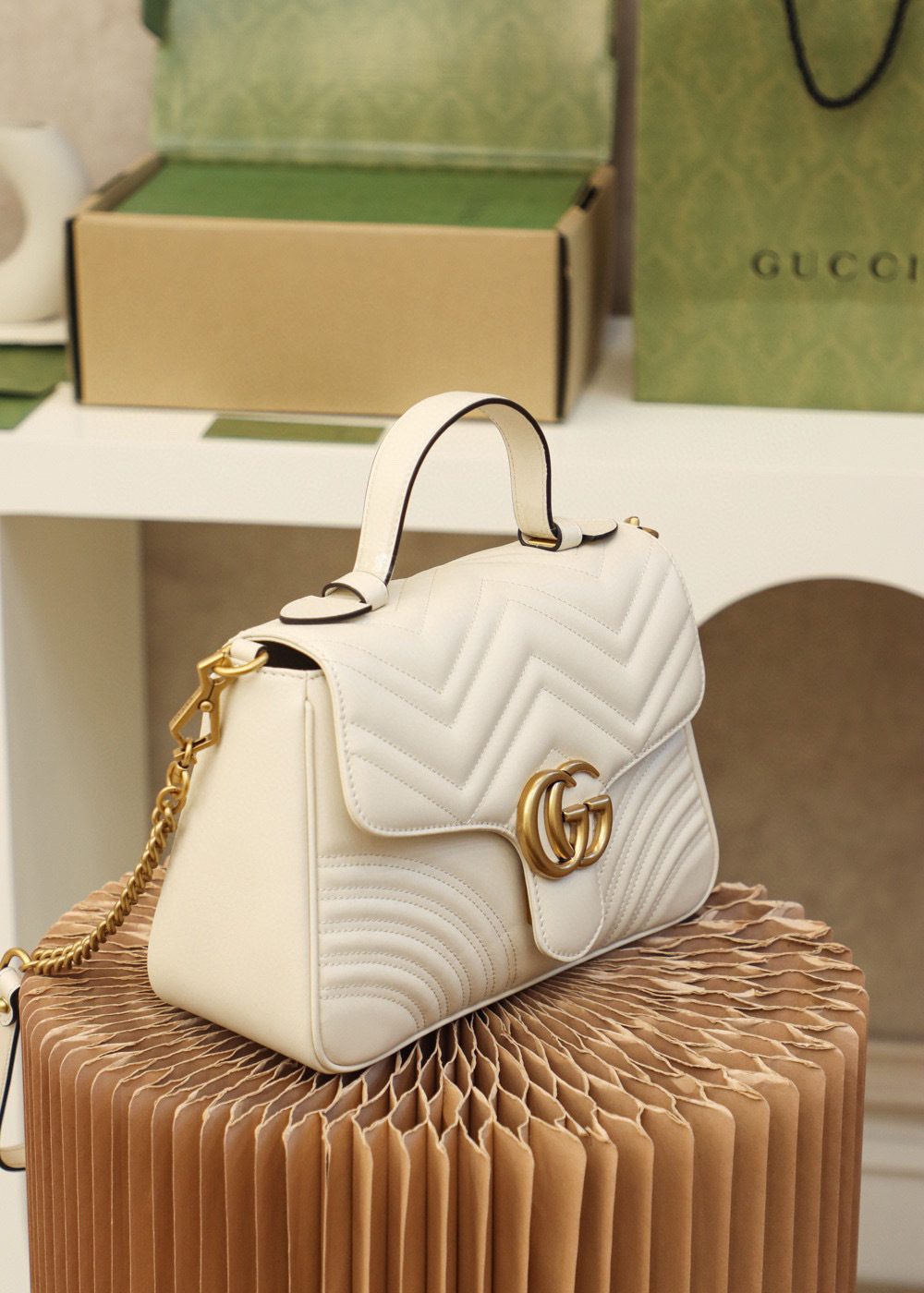 Borsa Gucci GG Marmont Dimensioni: 27*19*10,5 cm