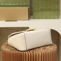 Borsa Gucci GG Marmont Dimensioni: 27*19*10,5 cm