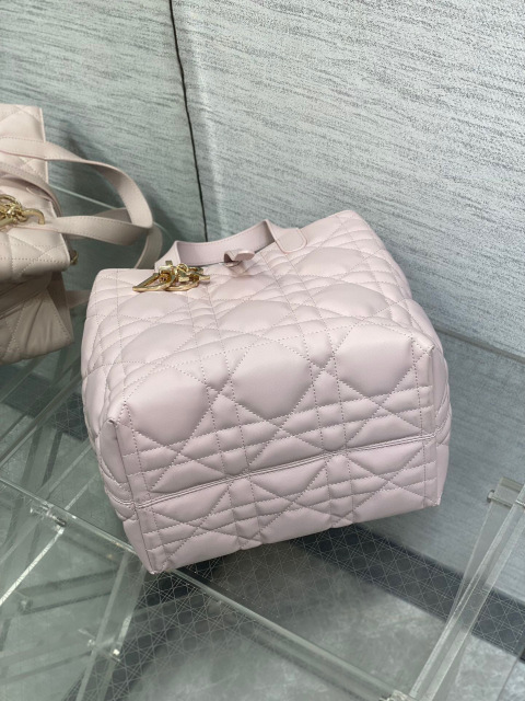 Christian Dior Toujours Tasche, Größe: 20 x 18,5 x 22 cm