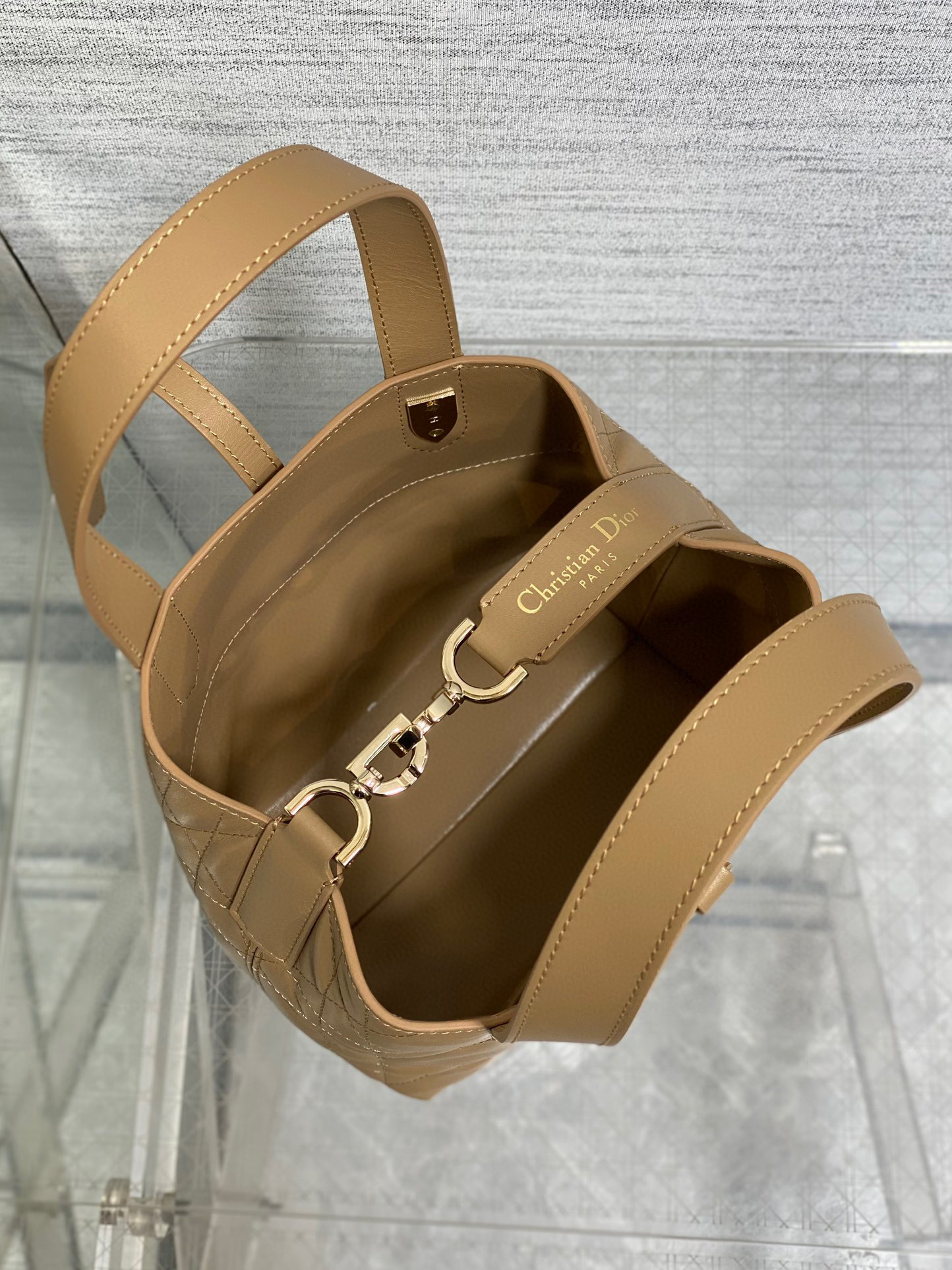 Christian Dior Toujours bag  Size：16*12*18cm