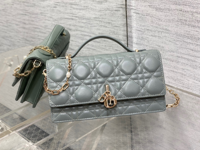 Beg klac rantai Christian Dior Pearl Saiz：21*11*5sm