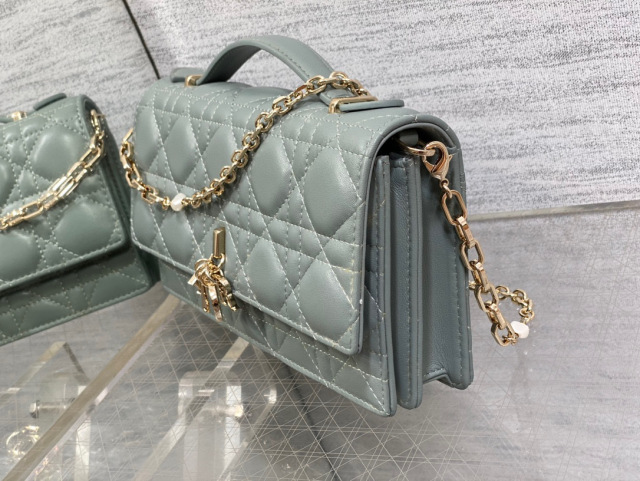 Beg klac rantai Christian Dior Pearl Saiz：21*11*5sm