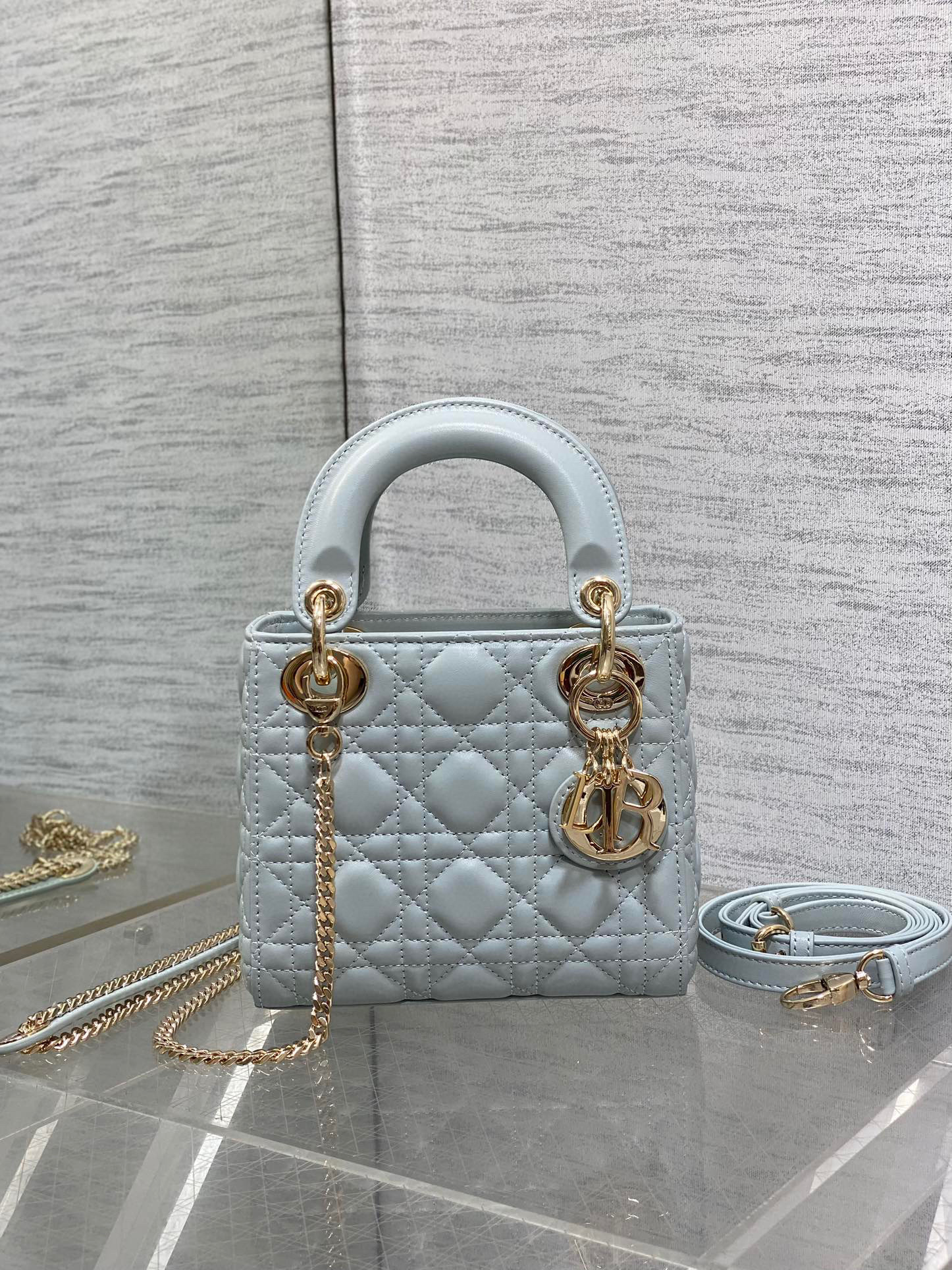 Christian Dior Dame Sange Größe: 17 * 15 * 7 cm