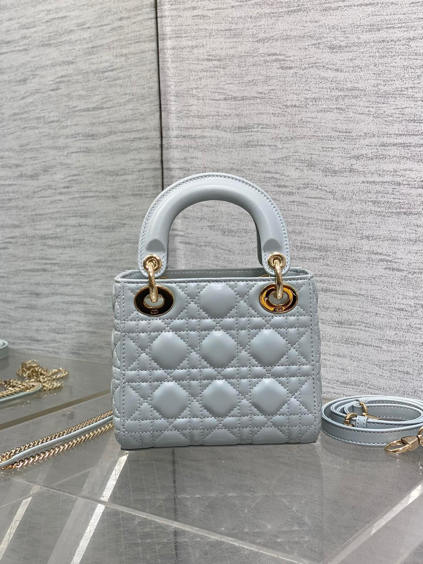 Christian Dior Dame Sange Größe: 17 * 15 * 7 cm