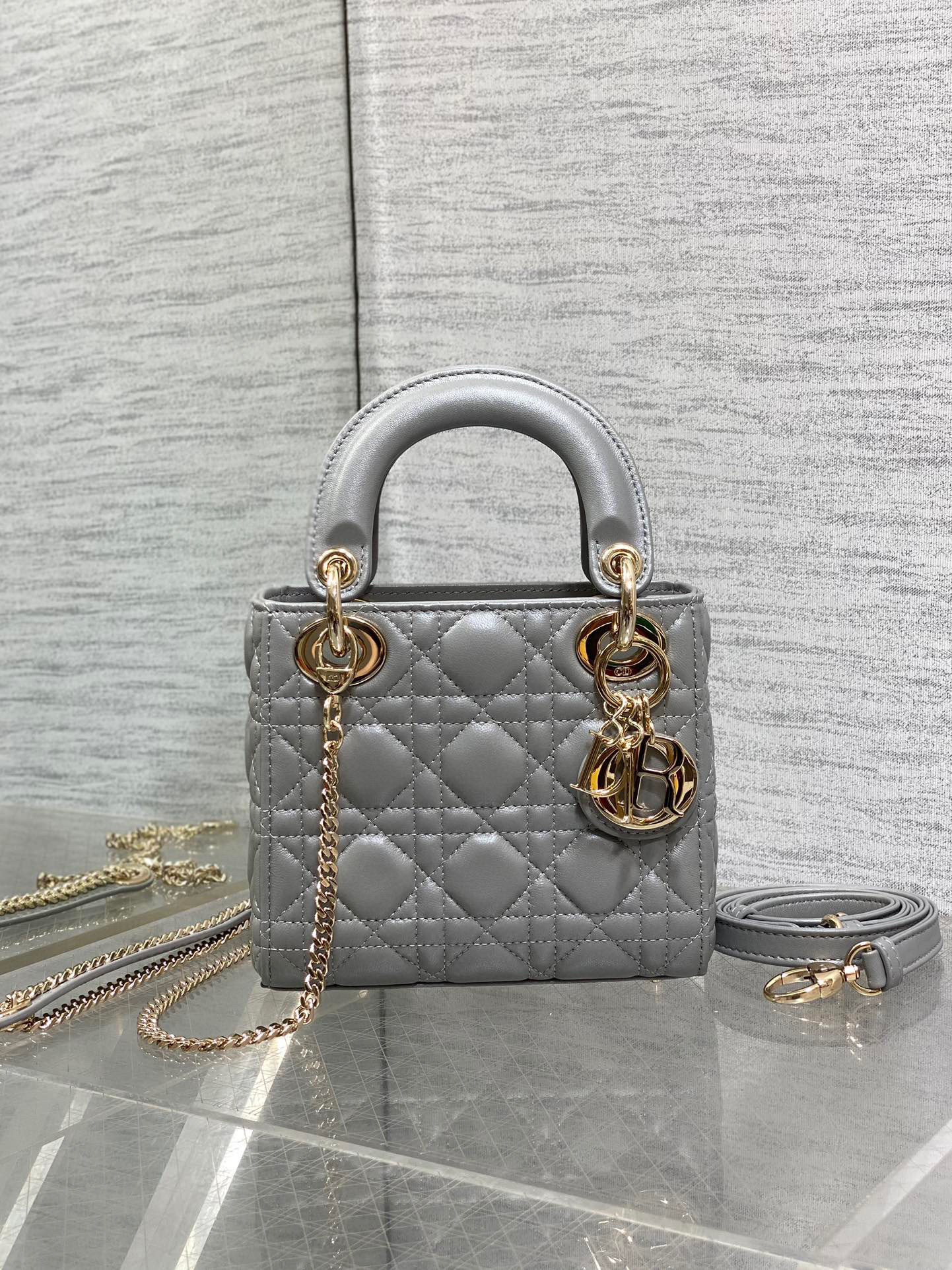 Christian Dior lady Sange Saiz：17*15*7cm